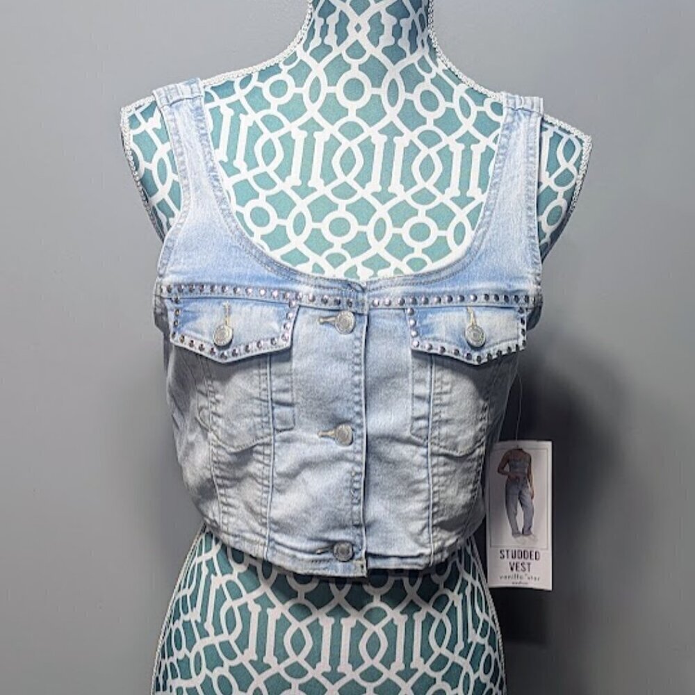 NWT Denim Cropped Studded Vest - Size Medium - Front Pockets